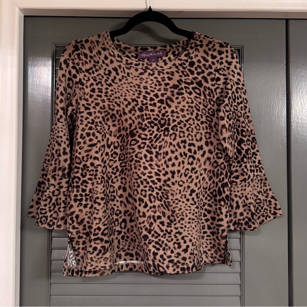Gloria Vanderbilt Vintage Leopard Print Bell Sleeve Top